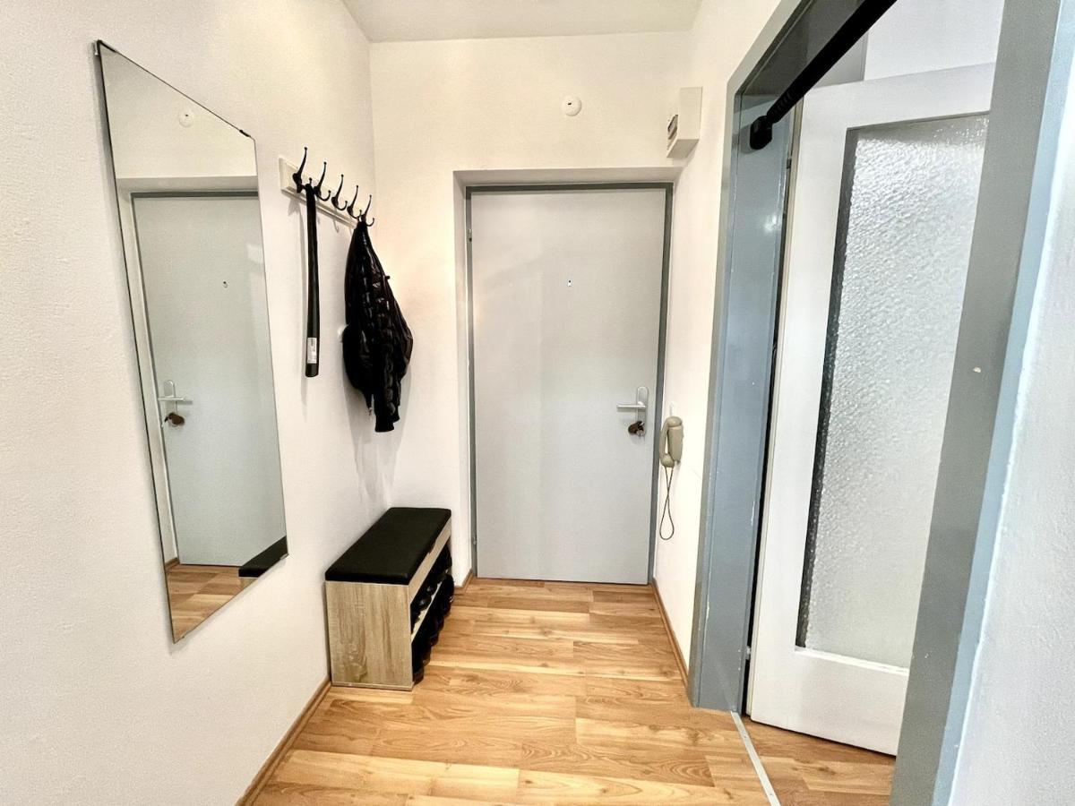 Free Parking - Quiet Apartment With Wi-Fi And Kitchen Innsbruck Exterior photo